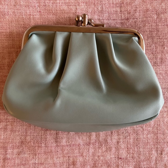 Mango Double Kiss Clasp Coin Purse, from 2005. - Picture 2 of 9